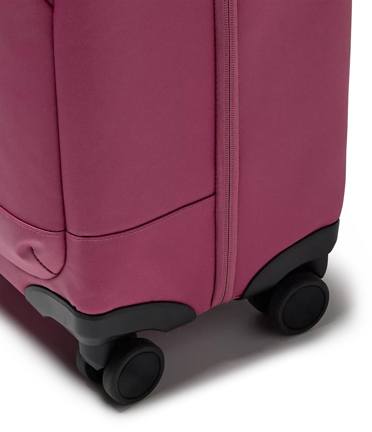 Good Latitude 22" Carry On